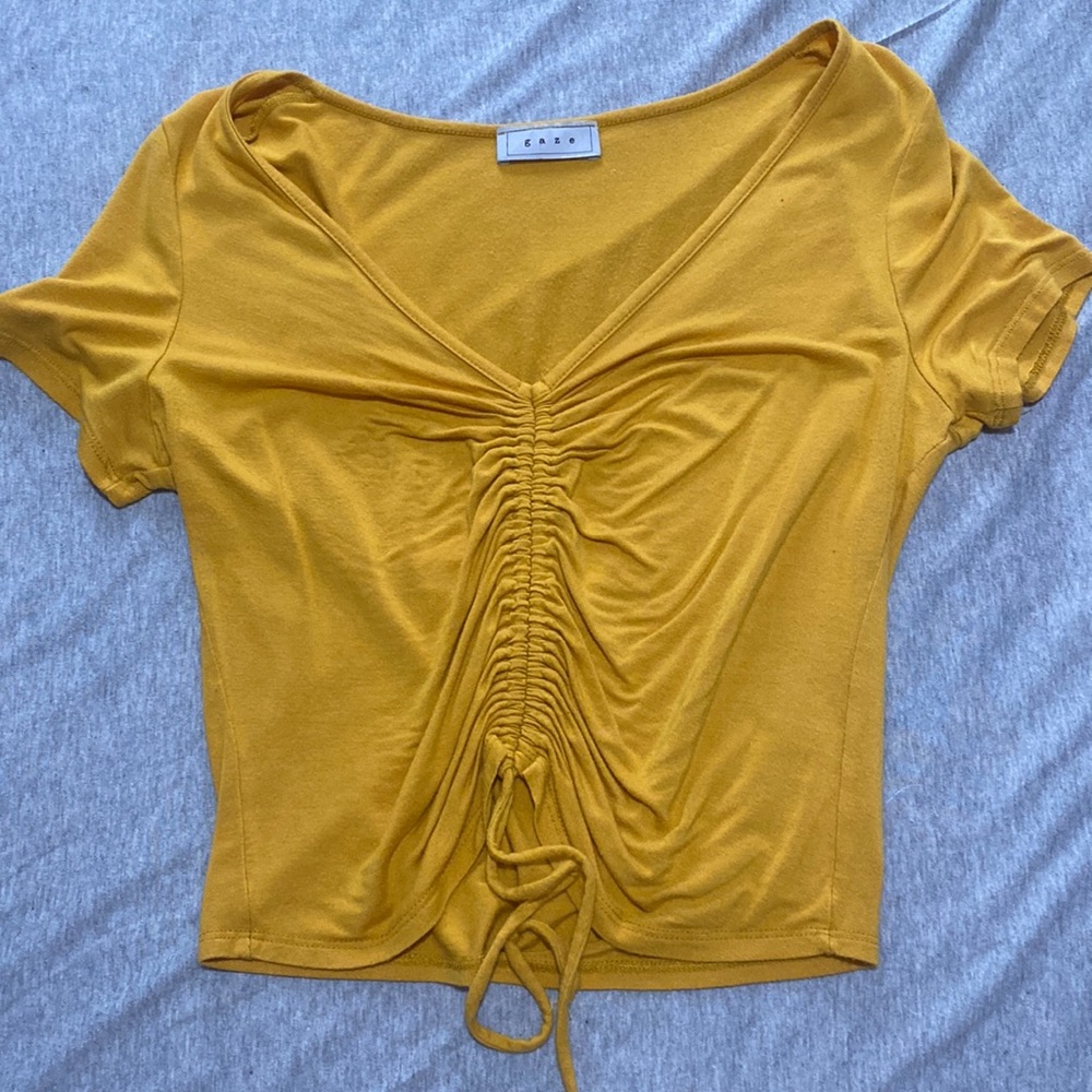 Cropped tee